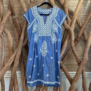 Roller Rabbit dress size L fully lined embroidered chambray blue resort designer